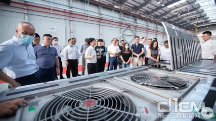 利勃海爾運輸系統(tǒng)慶祝中國平湖新公司正式開業(yè)，強化本地化法律合規(guī)布局